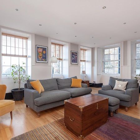 Parliament Sq Apartment Единбург Екстериор снимка