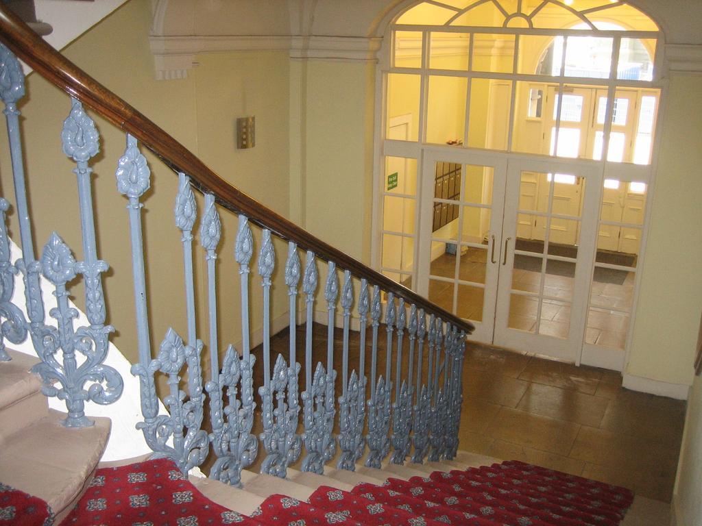 Parliament Sq Apartment Единбург Екстериор снимка