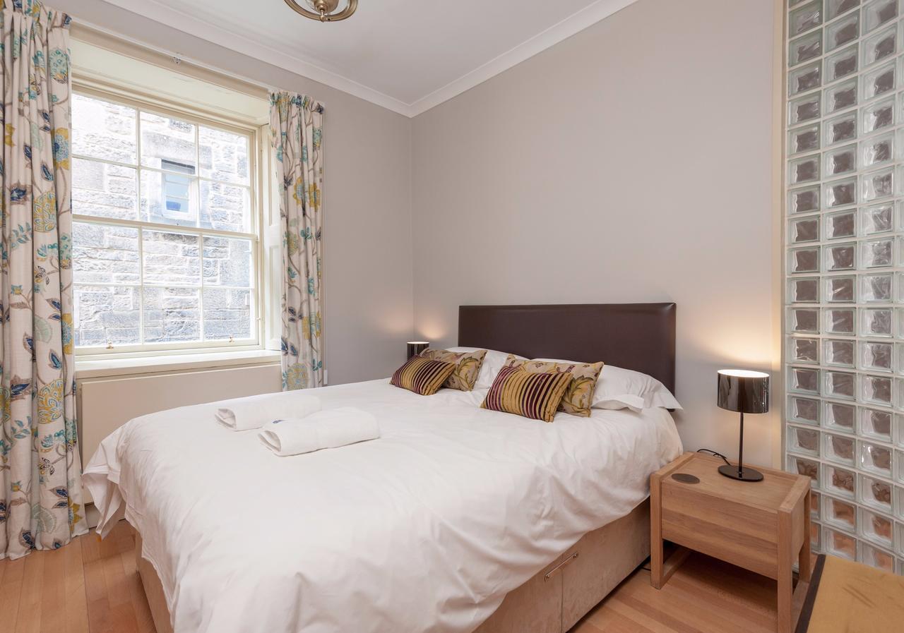 Parliament Sq Apartment Единбург Екстериор снимка