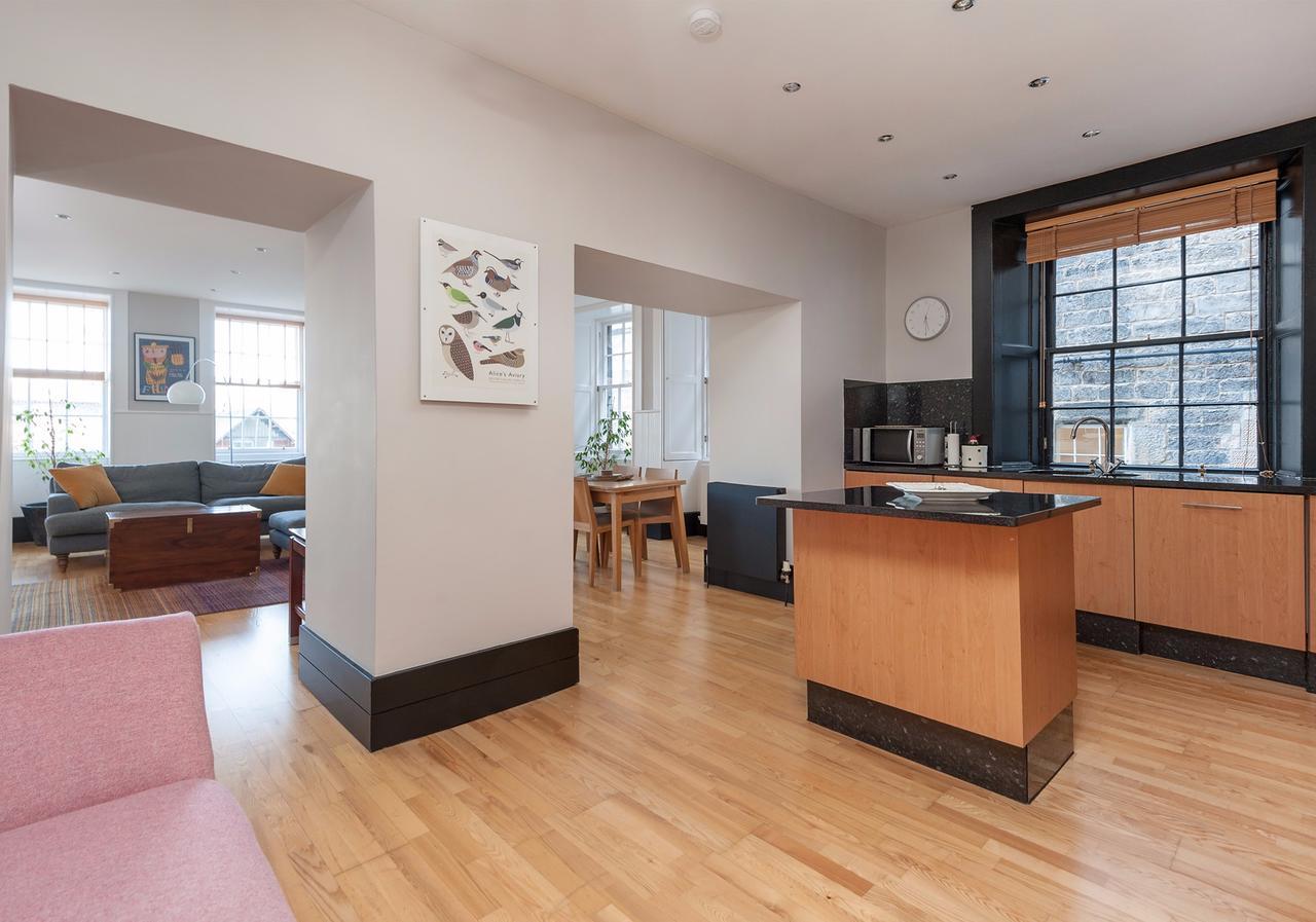 Parliament Sq Apartment Единбург Екстериор снимка